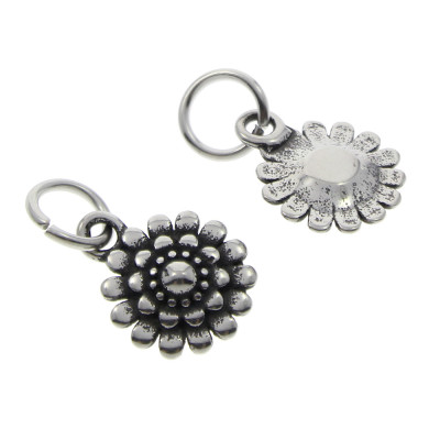 Pendant flower in antique silver patina of surgical steel