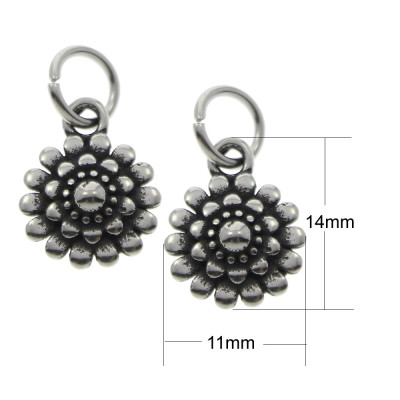 Pendant flower in antique silver patina of surgical steel