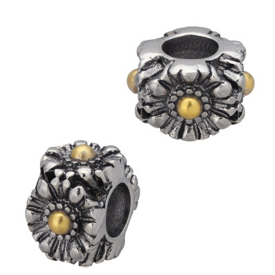 Bead flower in three colors of surgical steel