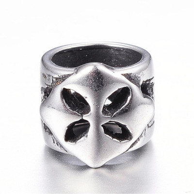 Small bead pruned with surgical steel ornament