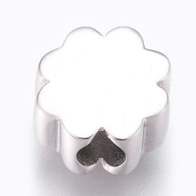 Beads of quatrefoil with surgical steel crystal chatons