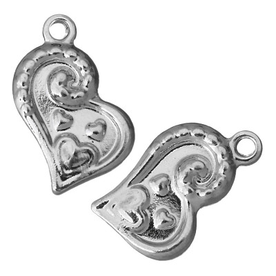Pendant decorated with heart made of surgical steel