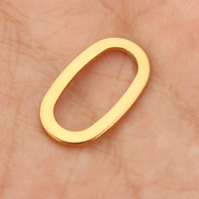 Oval in two color variants of surgical steel