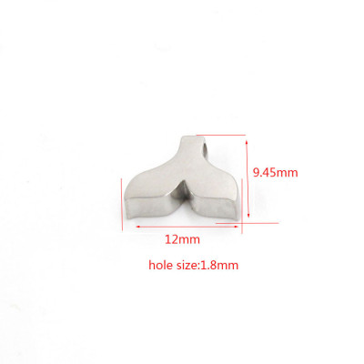 Fish tail bead made of surgical steel