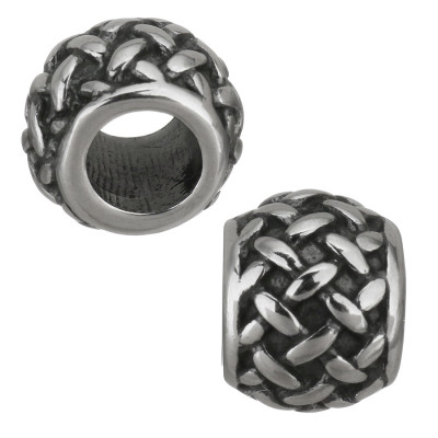 Bead with fine texture of surgical steel