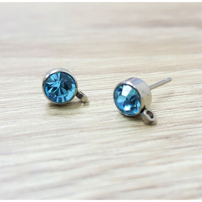 Smooth with Aqua Bohemica surgical steel