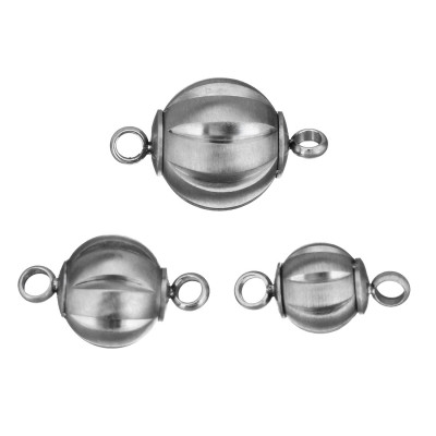 Magnetic fastening bead with eyelets middle surgical steel