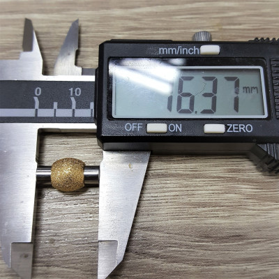 Magnetic fastening in gold galvanized 4mm stainless steel necklace