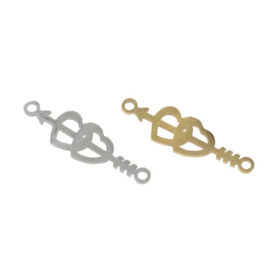 Arrow connector with hearts in two color variants of surgical steel