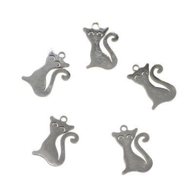 Cat pendant in two color variants surgical steel