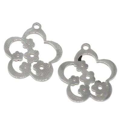 Pendant flower in two color variants surgical steel