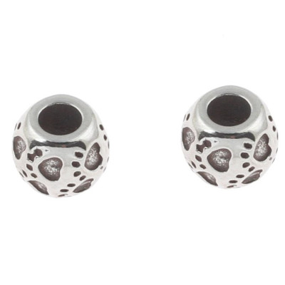 Bead with a large thread decorated with surgical steel hearts