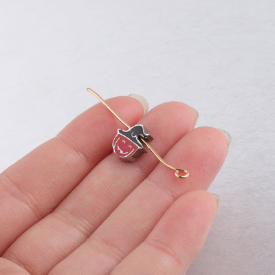 Bead pumpkin with a surgical steel hat