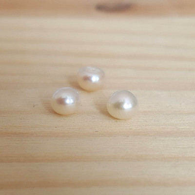 Perla sladkovodní bílá přírodní 4,5-5mm polovrtaná