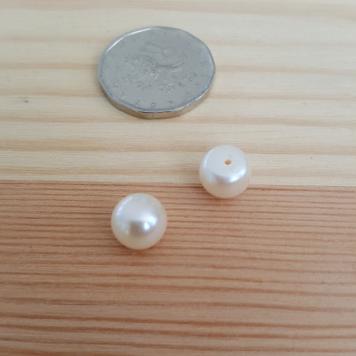 Perla sladkovodní přírodní bílá 8-8,5mm polovrtaná