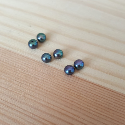 Pearl freshwater 4,5-5mm half drilled