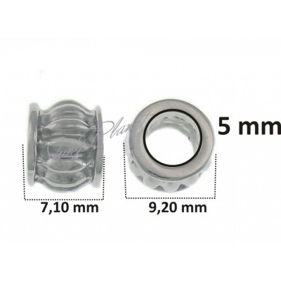 Barrel bead with scratches in the middle, surgical steel