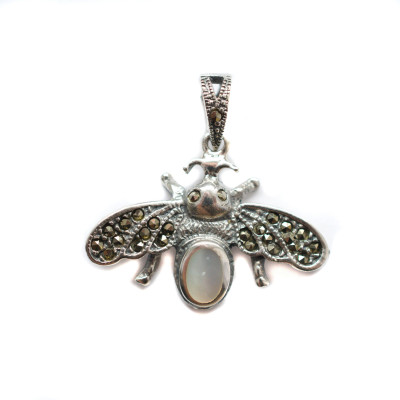 Bow tie pendant decorated with pyrite stones and inlaid with mother-of-pearl silver AG 925/1000