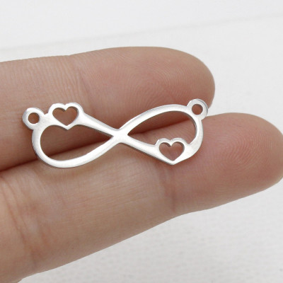 Endless love connector with surgical steel hearts in three color variants