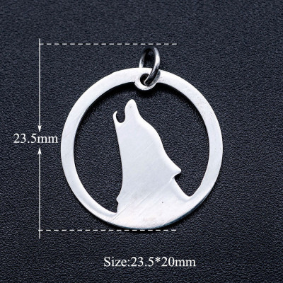 Přívěsek vlk ve dvou barevných variantách chirurgická ocel