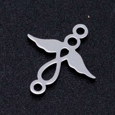 Horizontal figure eight with surgical steel wings