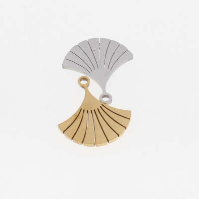 Pendant in two color combinations