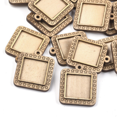 Dřevěné lůžko čtverec vnitřní rozměr 20mm s ocelovou šlupnou