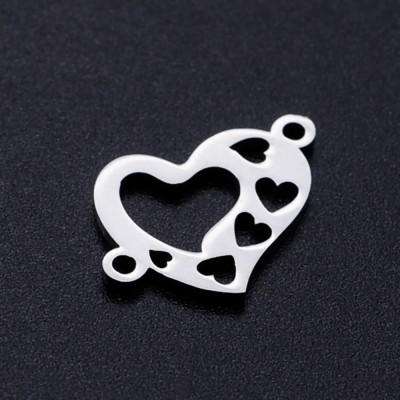 Heart connector with hearts on the sides of surgical steel