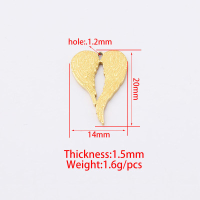 Přívěsek srdce s křidélky ve třech barevných kombinacích z chirurgické oceli