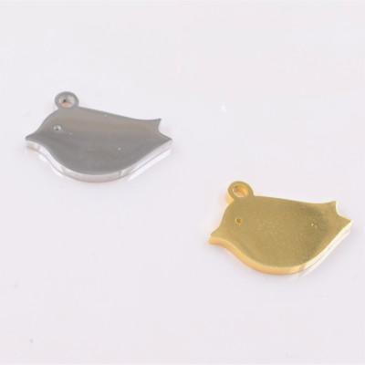 Bird pendant in two color variants