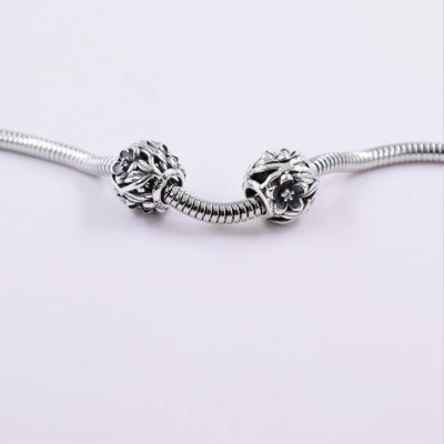 Bead with a large thread flower two color variants AG 925/1000