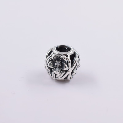 Bead with a large thread flower two color variants AG 925/1000