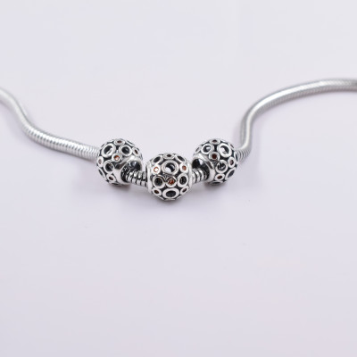 Bead with a large thread in two color variants AG 925/1000