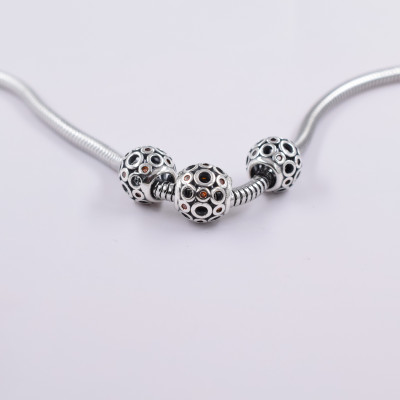 Bead with a large thread in two color variants AG 925/1000