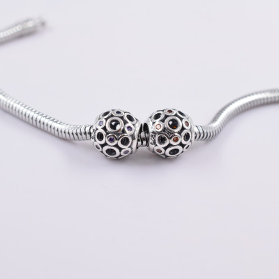 Bead with a large thread in two color variants AG 925/1000