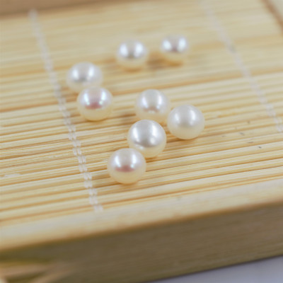 Freshwater white pearl 5-5,5mm semi-drilled