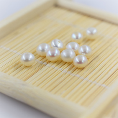 Freshwater white pearl 5-5,5mm semi-drilled