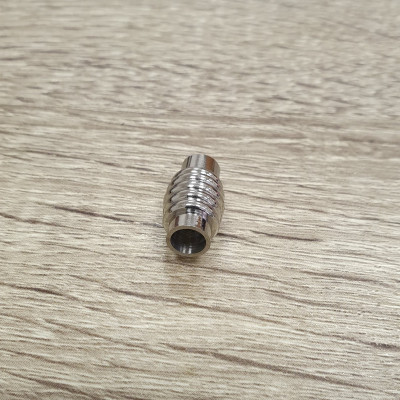 Magnetic fastening of 5.85 mm thread made of surgical steel