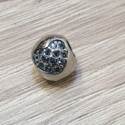 Bead with hearts in many color combinations surgical steel