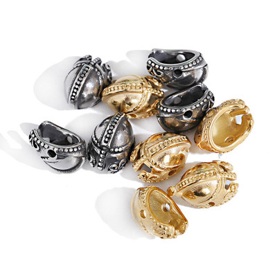 Bead knight's helmet decorated with surgical steel ornament