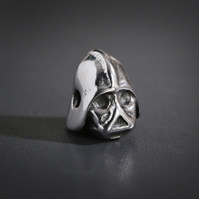 Bead helmet with surgical steel skull