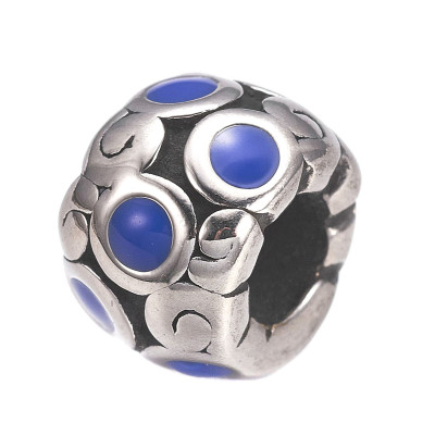 Bead with blue enamel made of surgical steel