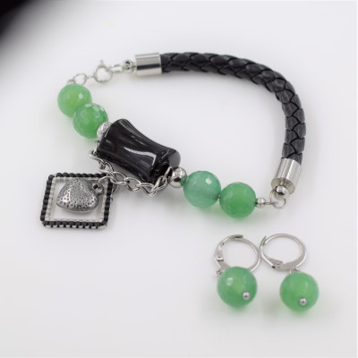 Jade and Onyx bracelet and earrings surgical steel