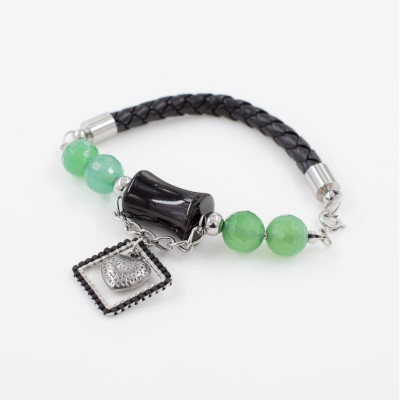 Jade and Onyx bracelet and earrings surgical steel