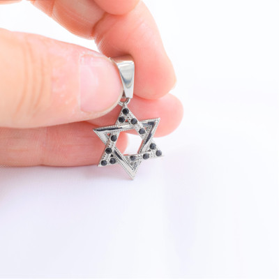 Pendant five-pointed star surgical steel