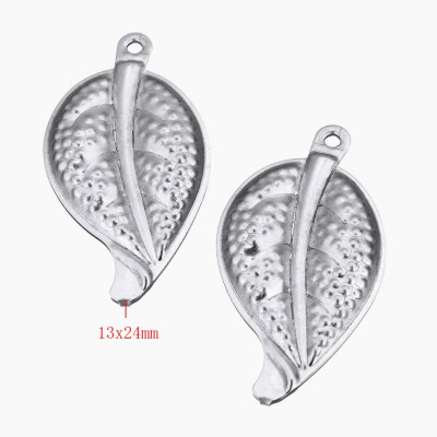 Dutý přívěsek lístek z chirurgické oceli