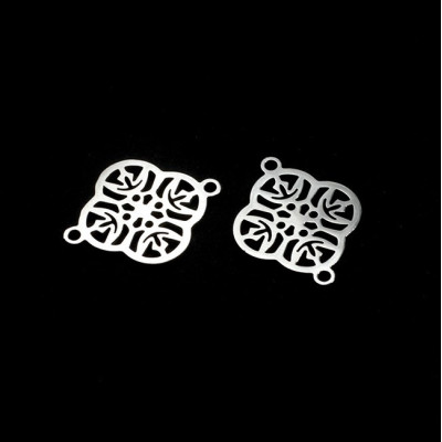 Connector ornament with surgical steel flowers in two color combinations