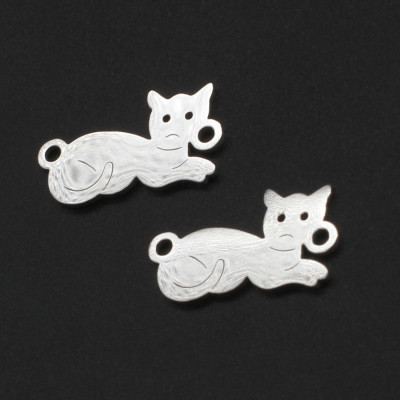 Connector lying cat two color vents surgical steel