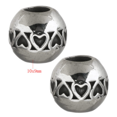 Bead with a large thread decorated with surgical steel hearts