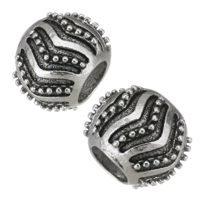 Large bead decorated with surgical steel wavy line
